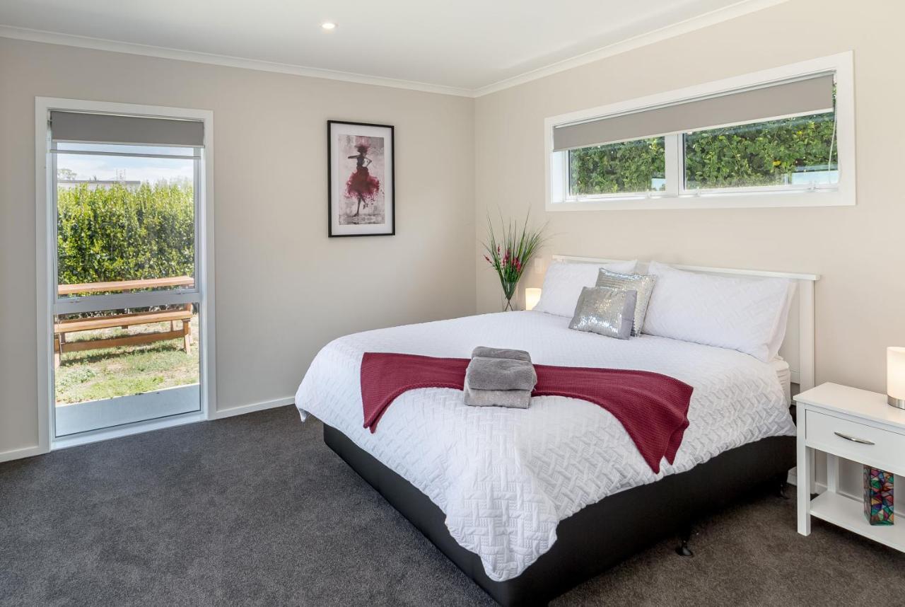 Easy Days Martinborough Villa Exterior photo